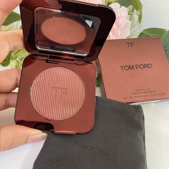 Tom Ford Creme/Cream Blush (01 Cafe Blush) 6 g/.21 oz Full Size - Picture 3 of 10